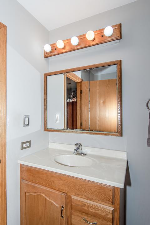 308 E 18th St, Lockport, IL 60441 photo 29