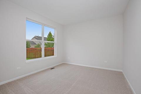 606 Donegal Dr, Elgin, IL 60124 photo 19