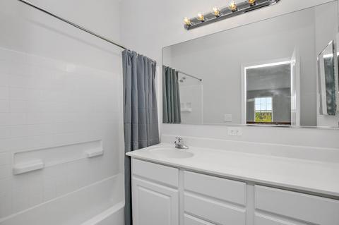 606 Donegal Dr, Elgin, IL 60124 photo 21