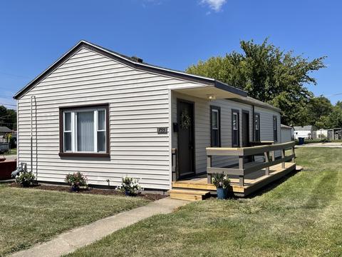 755 E Broadway St, Bradley, IL 60915 photo 1