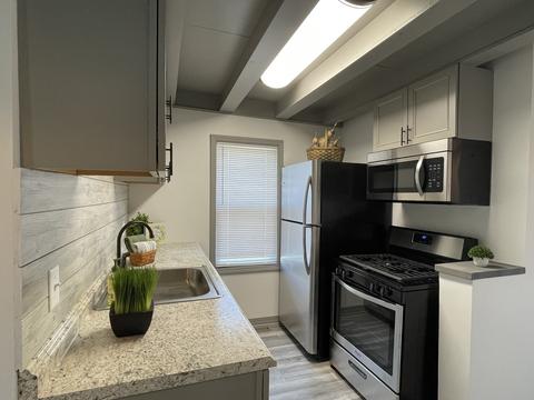 755 E Broadway St, Bradley, IL 60915 photo 7