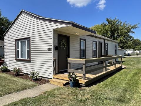 755 E Broadway St, Bradley, IL 60915 photo 2