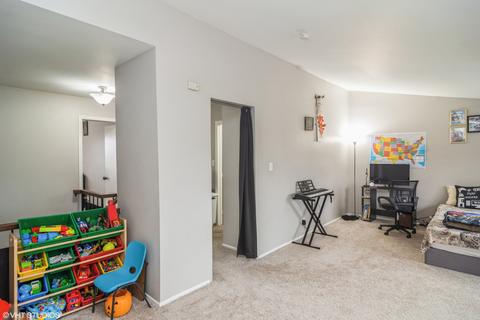 1801 Raleigh Ln, Hoffman Estates, IL 60169 photo 13