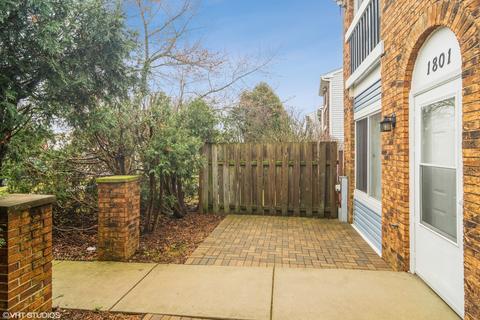 1801 Raleigh Ln, Hoffman Estates, IL 60169 photo 19