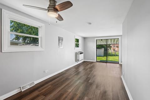 16210 Hermitage Ave, Markham, IL 60428 photo 5