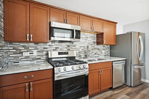 16210 Hermitage Ave, Markham, IL 60428 photo 4