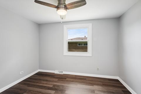 16210 Hermitage Ave, Markham, IL 60428 photo 8