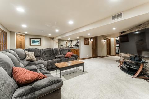 1016 Auburn Ln, Bartlett, IL 60103 photo 37