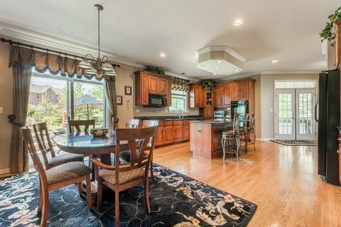 1016 Auburn Ln, Bartlett, IL 60103 photo 7
