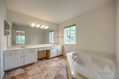 185 Aberdeen Dr, Algonquin, IL 60102 photo 29