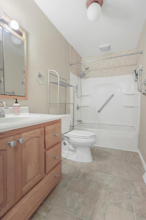 1902 Winchester Dr, Champaign, IL 61821 photo 11