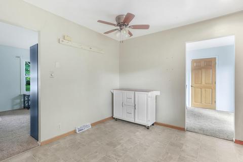 1902 Winchester Dr, Champaign, IL 61821 photo 10