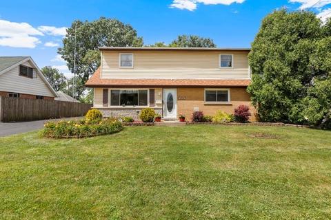 9130 Southfield Dr, Bridgeview, IL 60455 photo 1