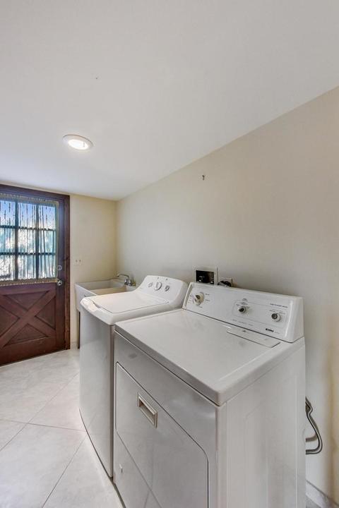 539 Tracy Ter, Des Plaines, IL 60016 photo 18