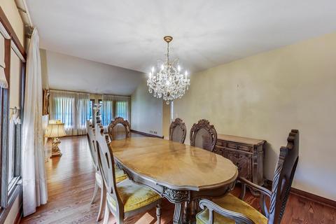 539 Tracy Ter, Des Plaines, IL 60016 photo 7