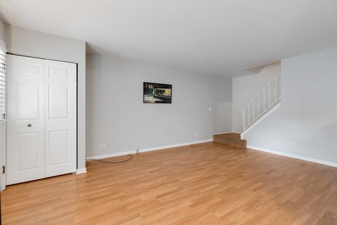 1231 Bunker Hill Ct #E, Wheaton, IL 60189 photo 5