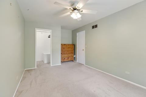 1231 Bunker Hill Ct #E, Wheaton, IL 60189 photo 14