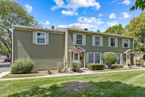 1231 Bunker Hill Ct #E, Wheaton, IL 60189 photo 1