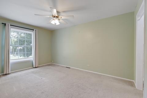 1231 Bunker Hill Ct #E, Wheaton, IL 60189 photo 13