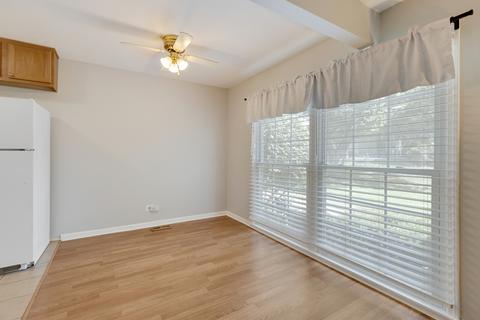 1231 Bunker Hill Ct #E, Wheaton, IL 60189 photo 7