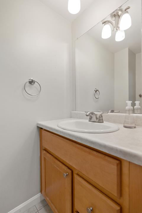 1231 Bunker Hill Ct #E, Wheaton, IL 60189 photo 12