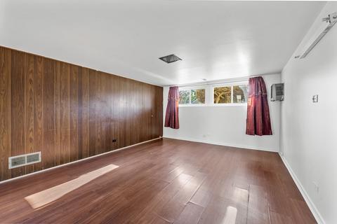 9275 Dee Rd, Des Plaines, IL 60016 photo 16