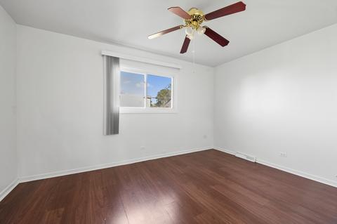 9275 Dee Rd, Des Plaines, IL 60016 photo 21