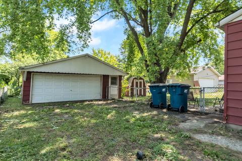 300 S Hillcrest Ave, Kankakee, IL 60901 photo 3