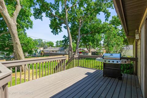329 S Commonwealth Ave, Elgin, IL 60123 photo 18