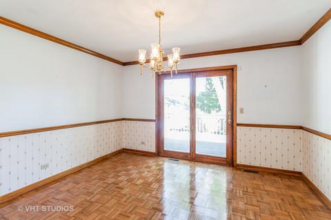 329 S Commonwealth Ave, Elgin, IL 60123 photo 8