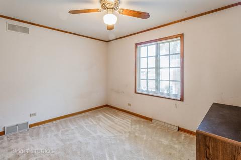329 S Commonwealth Ave, Elgin, IL 60123 photo 14