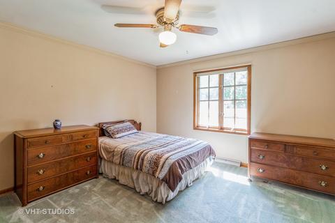 329 S Commonwealth Ave, Elgin, IL 60123 photo 15