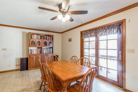 329 S Commonwealth Ave, Elgin, IL 60123 photo 5