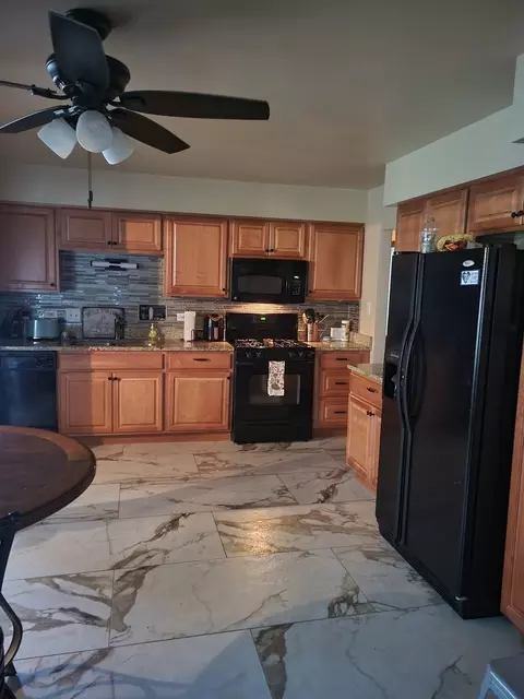 17809 Tanglewood Ct, Hazel Crest, IL 60429 photo 4