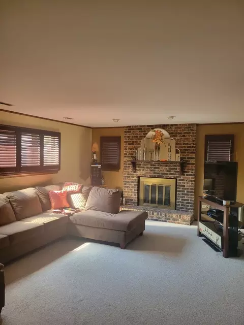 17809 Tanglewood Ct, Hazel Crest, IL 60429 photo 8