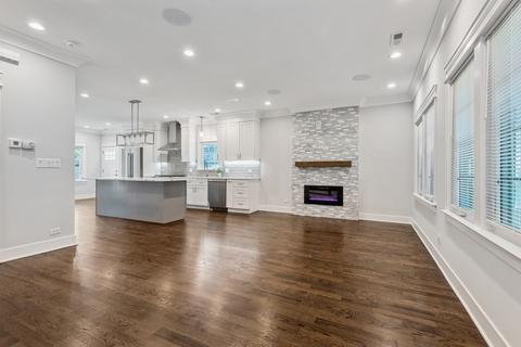 717 Brown Ave, Evanston, IL 60202 photo 3