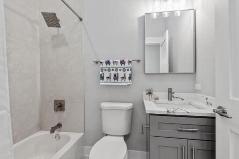 717 Brown Ave, Evanston, IL 60202 photo 16