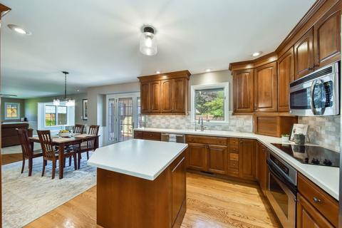 1185 Stoddard Ave, Wheaton, IL 60187 photo 12