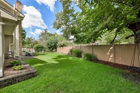 1185 Stoddard Ave, Wheaton, IL 60187 photo 4