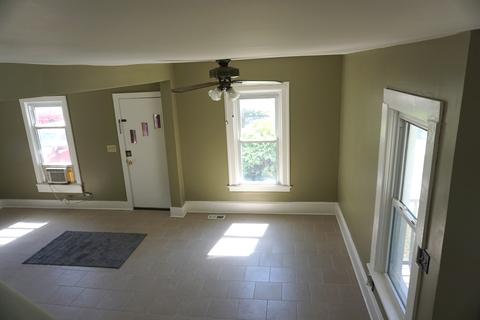 916 E Benton St, Aurora, IL 60505 photo 19