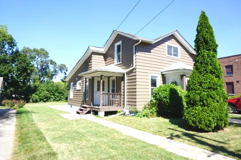 916 E Benton St, Aurora, IL 60505 photo 1