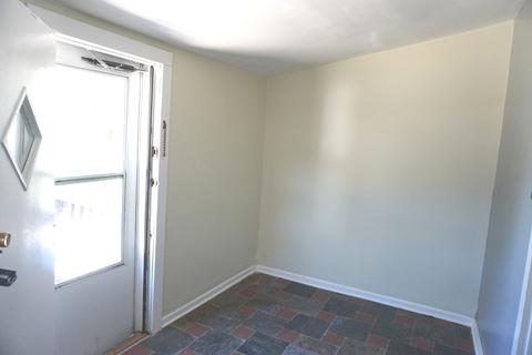916 E Benton St, Aurora, IL 60505 photo 12