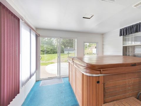 380 S Commonwealth Ave, Elgin, IL 60123 photo 9