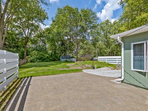 380 S Commonwealth Ave, Elgin, IL 60123 photo 12