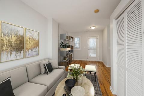 320 E 17th St, Chicago, IL 60616 photo 8