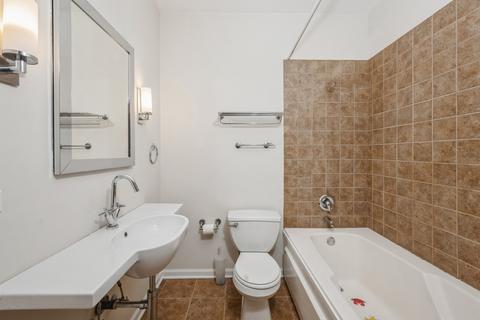 320 E 17th St, Chicago, IL 60616 photo 26