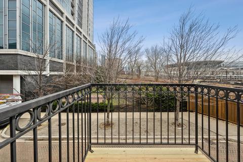320 E 17th St, Chicago, IL 60616 photo 32