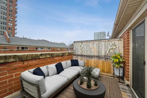 320 E 17th St, Chicago, IL 60616 photo 13