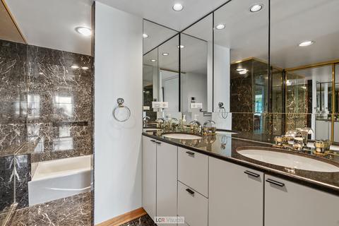 175 E Delaware Pl #6509, Chicago, IL 60611 photo 14
