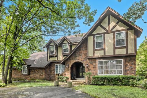 8680 Heather Dr, Burr Ridge, IL 60527 photo 2